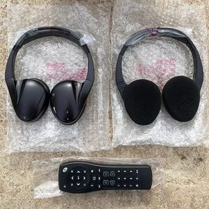 Chevy Cadillac GMC Saturn Fold Flat OEM GM Wireless Infrared Headphones & Remote